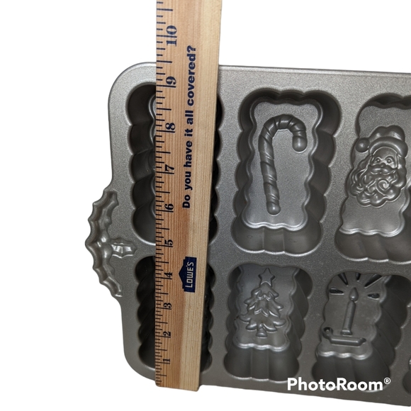 Nordic Ware Christmas Mini Loaf Pan Holiday Giving Treats Decorative Gifts - Picture 7 of 13